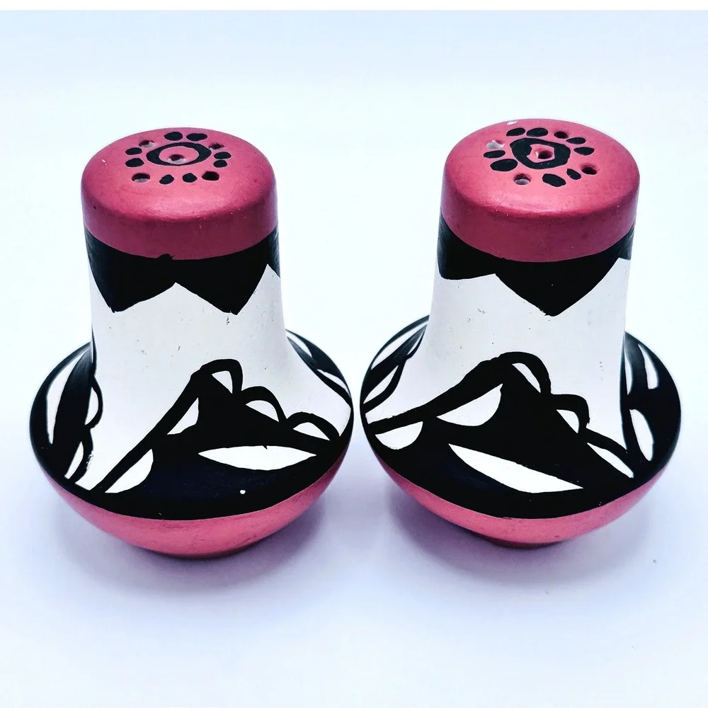 Southwestern Style Pottery‎ Salt & Pepper Shakers Set Red Black White Tribal